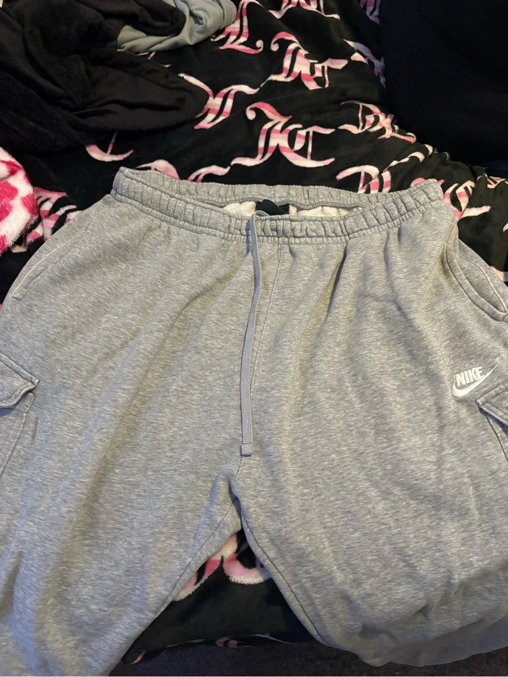 Nike Gray Heathered Men's Sweat Joggers